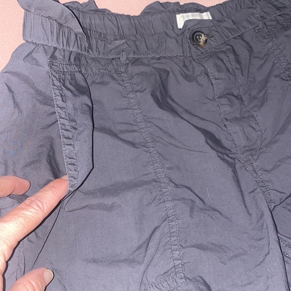 Lou & Grey gray shorts size med - Picture 2 of 4